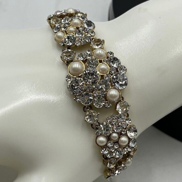 Kate Spade NY Gold Plated Crystals White Faux Pearls Pick a Pearl Bracelet New - Picture 1 of 16